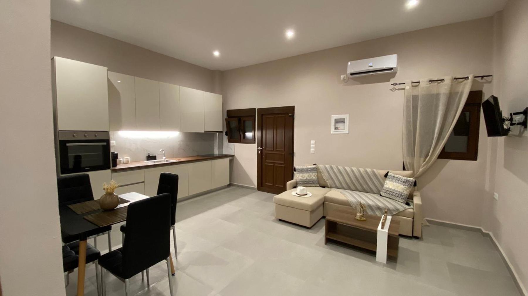 Stv Royal Appartments Apartment Areopoli